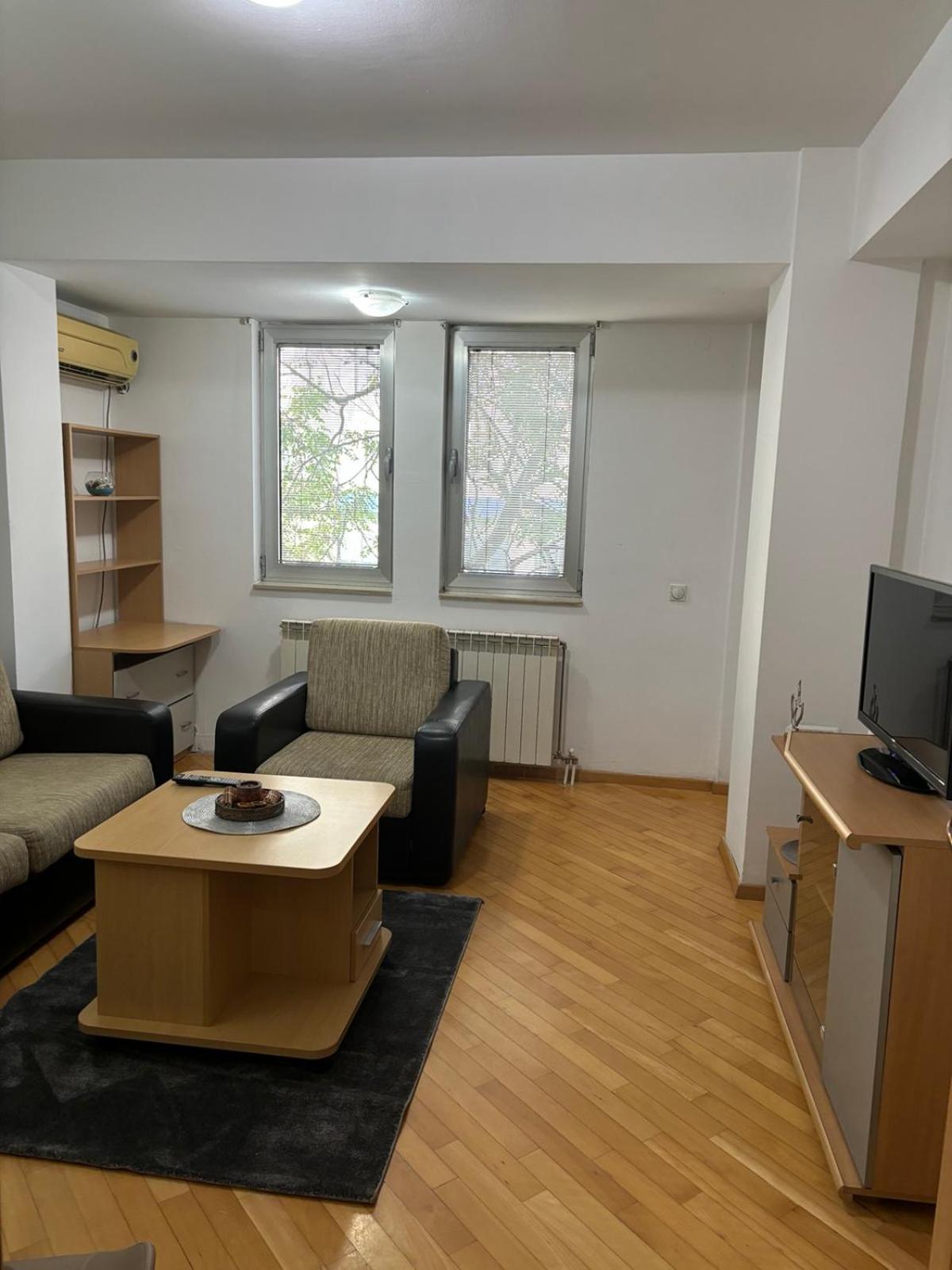Lovely Square Apartment Purple Velvet 스코페 객실 사진
