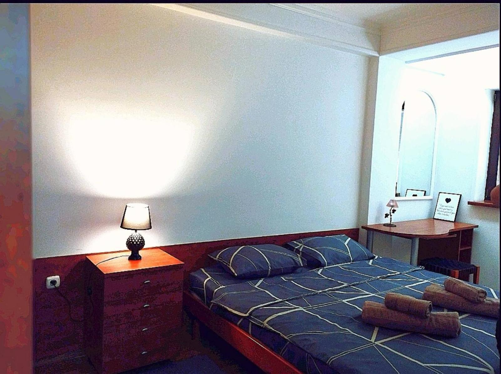 Lovely Square Apartment Purple Velvet 스코페 객실 사진