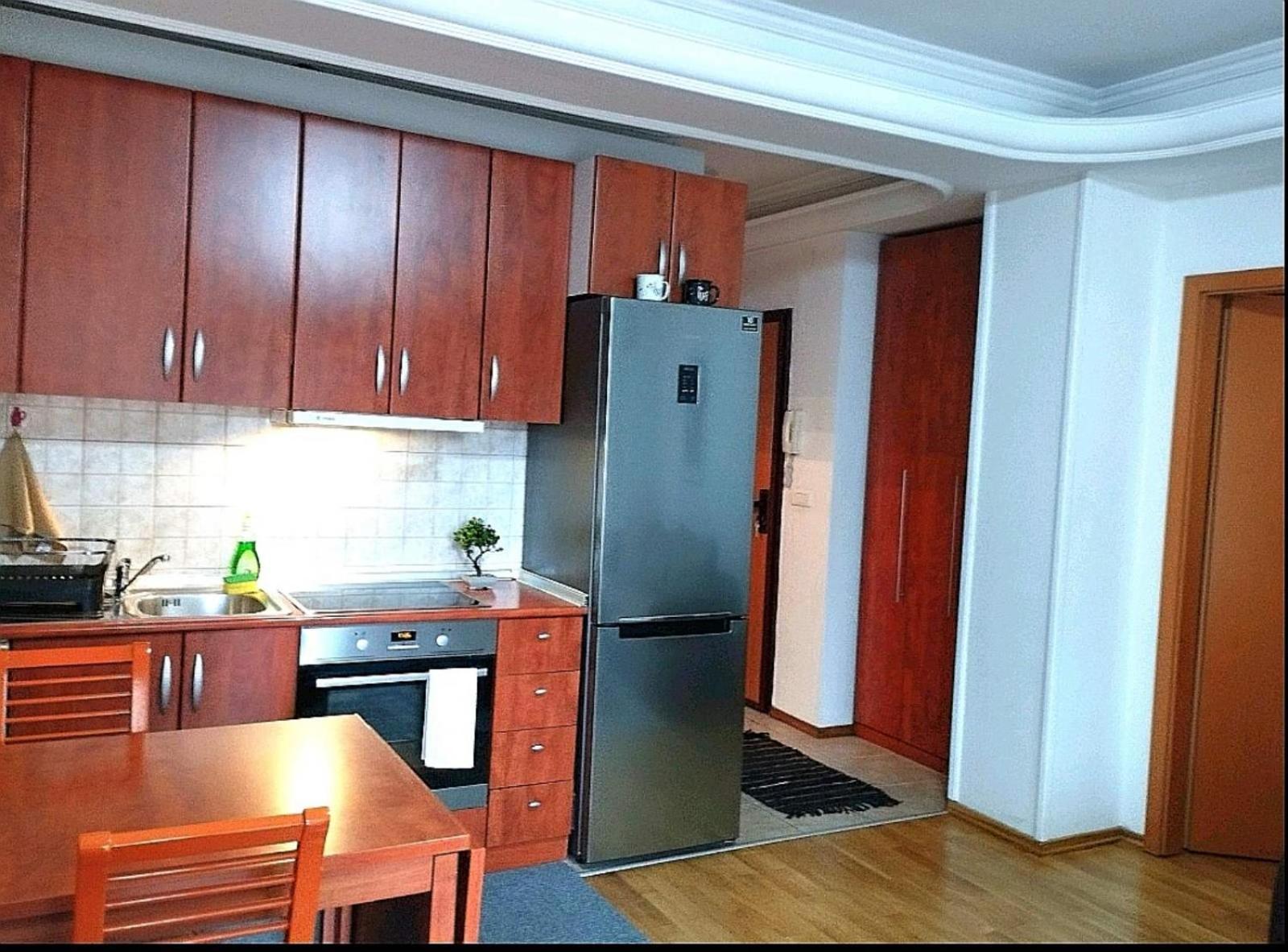 Lovely Square Apartment Purple Velvet 스코페 객실 사진